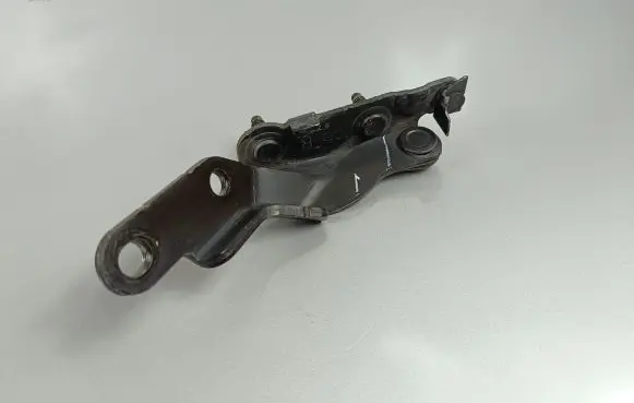 Nissan X-Trail T32 Tailgate/trunk/boot hinge