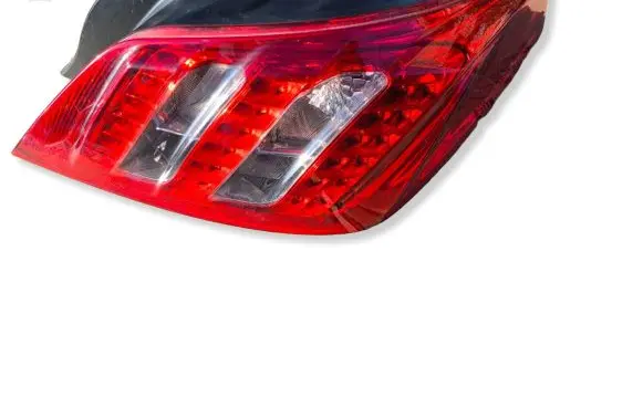 Peugeot 508 RXH Rear/tail lights 9686293680A