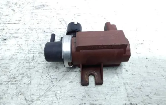 Ford Focus C-MAX Turbo solenoid valve 9650098380
