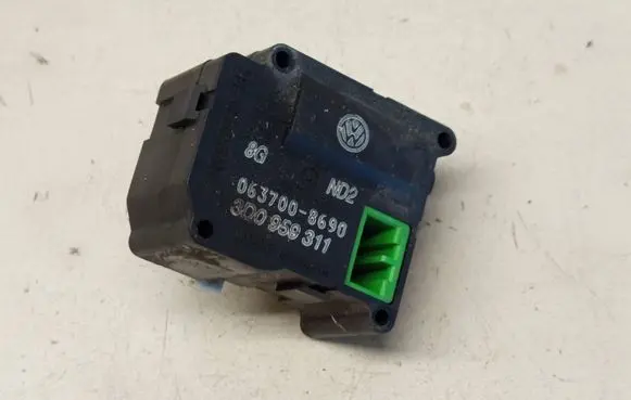 Volkswagen Phaeton Air flap motor/actuator 3D0959311 0637008690