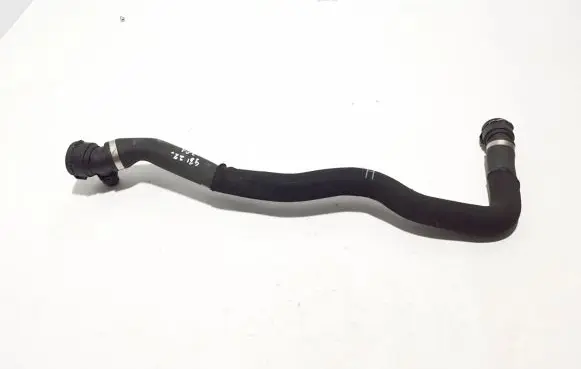 BMW 5 G30 G31 Engine coolant pipe/hose 8598386
