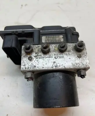 Volkswagen Polo IV 9N3 ABS Pump 6Q0907379AF