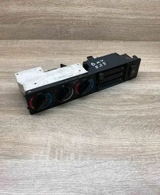 BMW 5 E34 Climate control unit 1391378 13913799