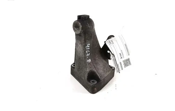 Mercedes-Benz Vito Viano W639 Engine mounting bracket A6422232804