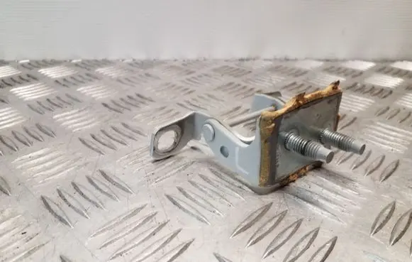 Volvo V40 Tailgate/trunk/boot hinge 31335291
