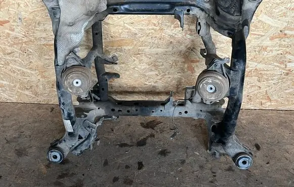Mercedes-Benz ML W166 Front subframe