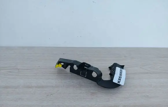 Audi A5 Front bumper mounting bracket 8W6807283