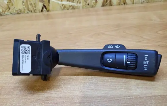 Volvo XC60 Wiper control stalk 31275360