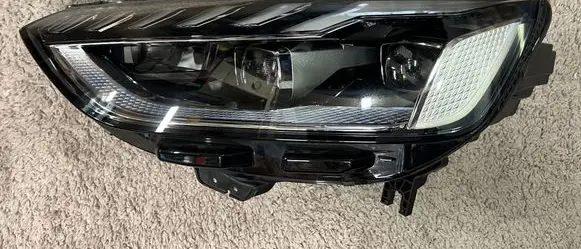 Audi A4 S4 B9 Headlight/headlamp 030111723500 8W0941035E