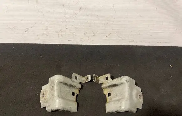 Mercedes-Benz S C217 Fender mounting bracket a2178801214 a2178801114
