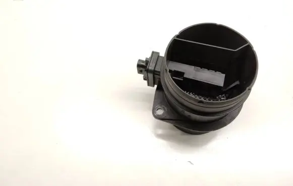 Audi A4 S4 B8 8K Mass air flow meter 03L906461A 329901538 0281002956