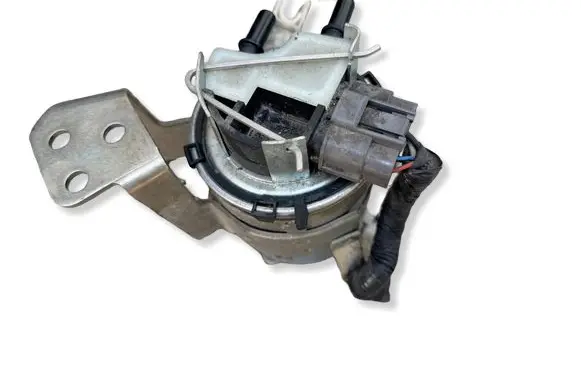 Nissan Qashqai Fuel filter housing 