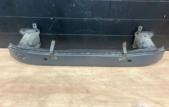 Volvo C30 Front bumper cross member