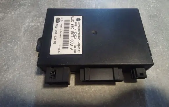 Volkswagen Touareg I Tow bar trailer control unit/module 8E0907383A