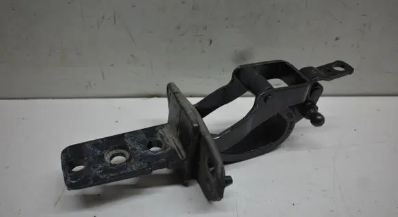 Volvo V70 Tailgate/trunk/boot hinge 31218425