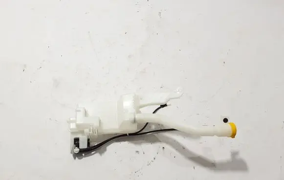 Windshield washer fluid reservoir/tank