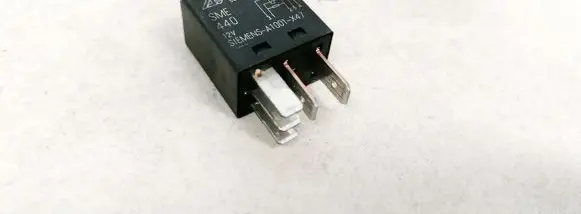 Ford Galaxy Other relay 7M0951253C 95VW10K705EA