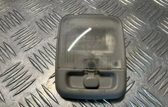 Nissan Cube Z12 Rear seat light