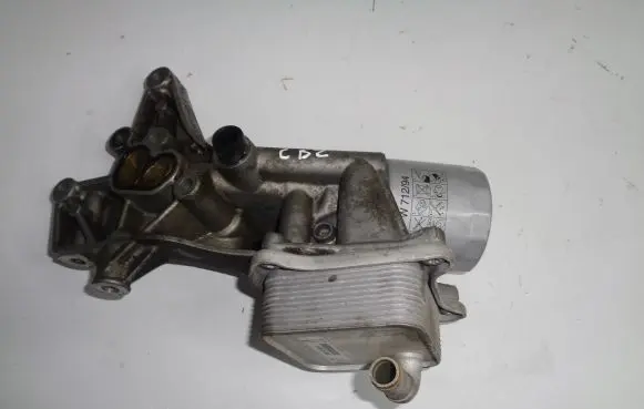 Volkswagen Polo V 6R Oil filter mounting bracket 03F903143H 03F117021A