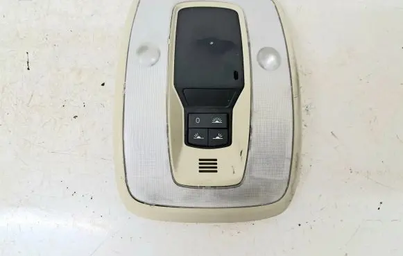 Volvo V70 Front seat light
