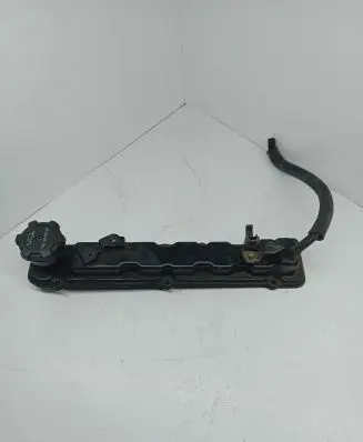 Mitsubishi Pajero Pinin Rocker cam cover 