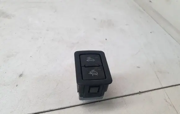 Audi A6 S6 C6 4F Alarm switch 4F0962109