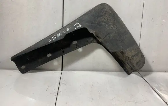 Nissan X-Trail T31 Front mudguard 63854JG000