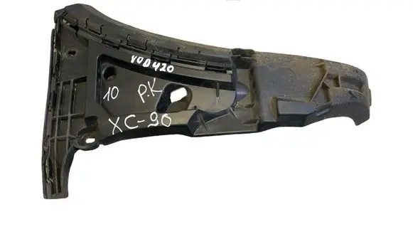 Front bumper mounting bracket