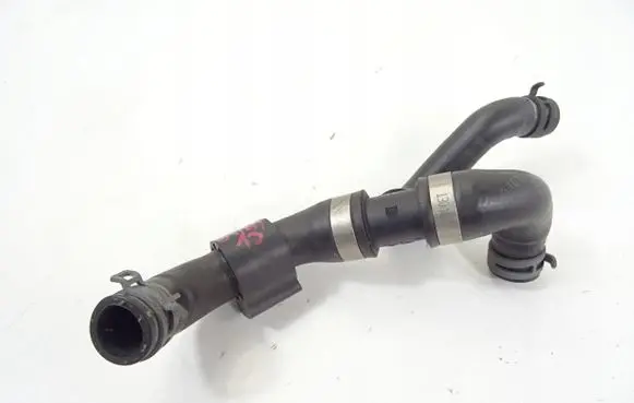 Audi A1 Engine coolant pipe/hose 04L122073D