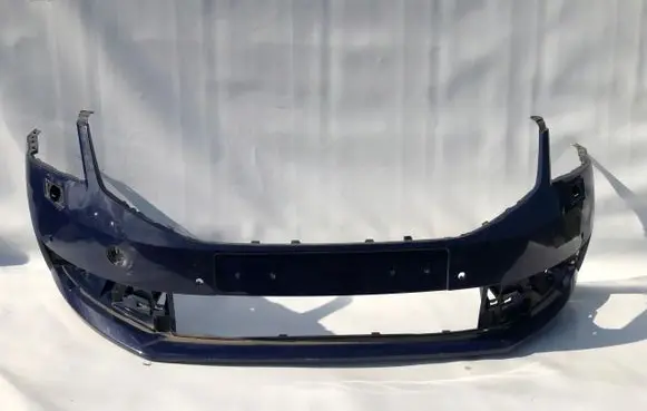 Skoda Octavia Mk3 (5E) Front bumper 5E0807221