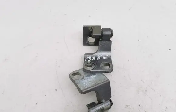 Rear door hinge set