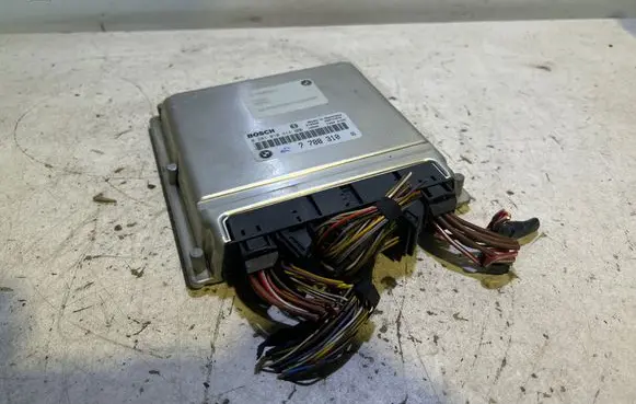 BMW 5 E39 Engine control unit/module 0281010314 28RTE978 7788310