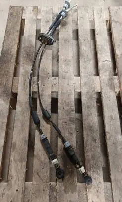 KIA Sportage Gear shift cable linkage 43794F1250