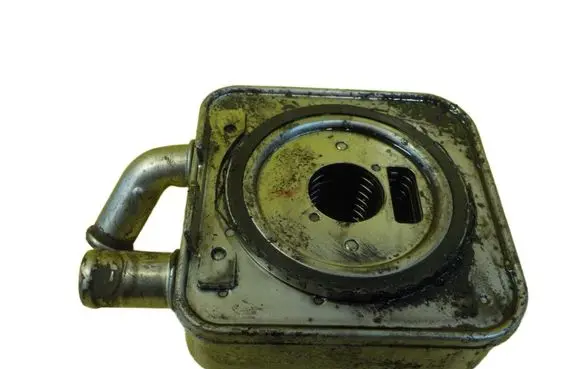 KIA Sportage Engine oil radiator 16SP33