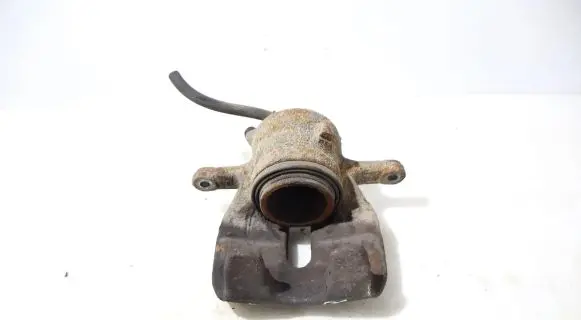 Suzuki SX4 Front brake caliper