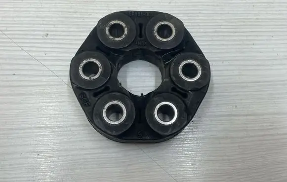 Hyundai Santa Fe Rear prop shaft donut coupling/joint GAH04001