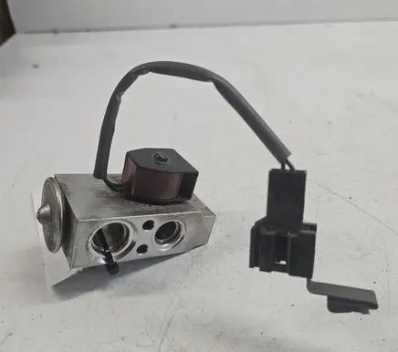 Air conditioning (A/C) expansion valve