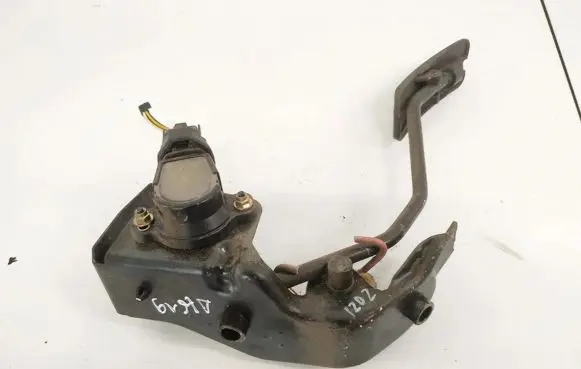 Toyota Avensis T250 Accelerator throttle pedal 5928147010