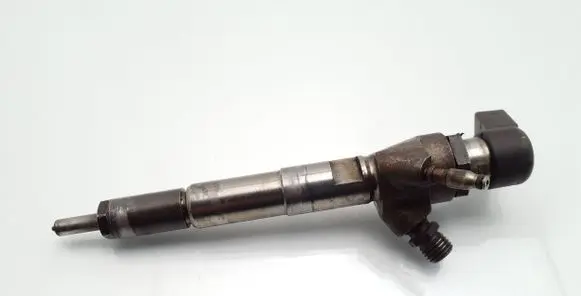 Mercedes-Benz A W176 Fuel injector 166006212R H8201100113