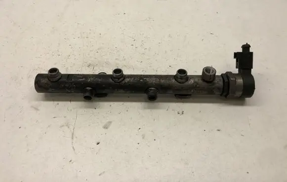 Audi A6 S6 C6 4F Fuel main line pipe 057130764F 0281002854 059130090AJ