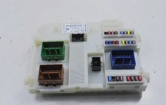 Volvo S60 Fuse box set 31343677AA