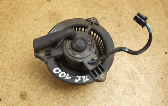 Toyota Land Cruiser (J100) Heater fan/blower 
