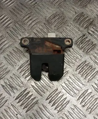 Audi A3 S3 8L Tailgate/trunk/boot lock/catch/latch 3B5827505