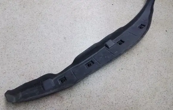BMW 6 G32 Gran Turismo Fender end trim 7393304