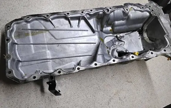 BMW 5 G30 G31 G38 Oil sump 8580126 11138580126