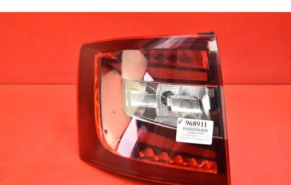 Rear/tail lights