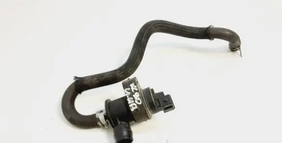 Volvo XC90 Vacuum valve 8653908