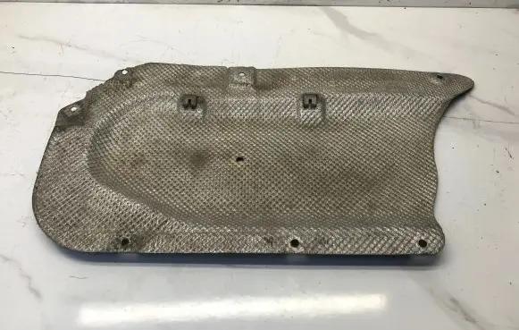 BMW 5 F10 F11 Heat shield in engine bay 