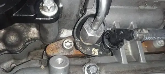 Chrysler 300 - 300C Fuel injector 0445115064