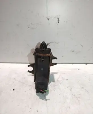 Ford Mondeo Mk III Vacuum valve 